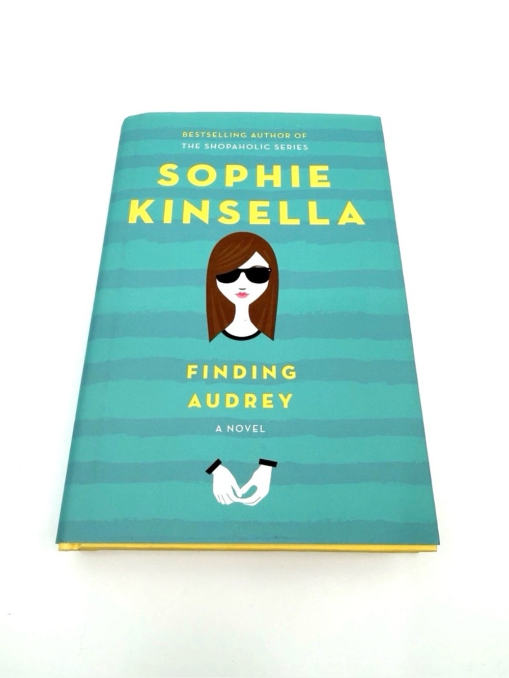Finding Audrey - Hardcover By Kinsella, Sophie - VERY GOOD - Young Adult